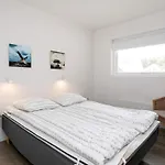 Holiday home Ho Center 6-person *