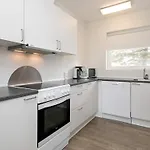 Ho Center 6-person Blavand