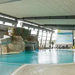 Ho Center 6-person